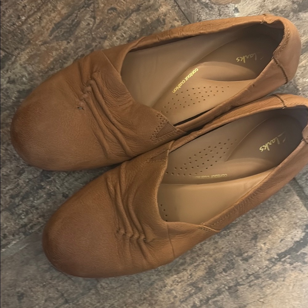 Clarks Tan Leather Flats with Pleated Detailing